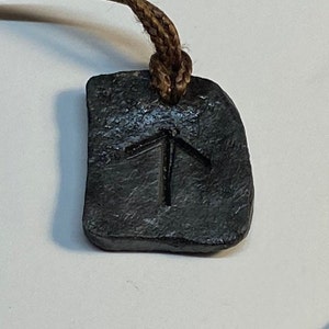 Teiwaz Runic Nordic penant
