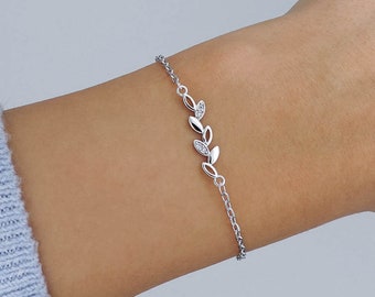 Sterling Silver Dainty Leaf Bracelet