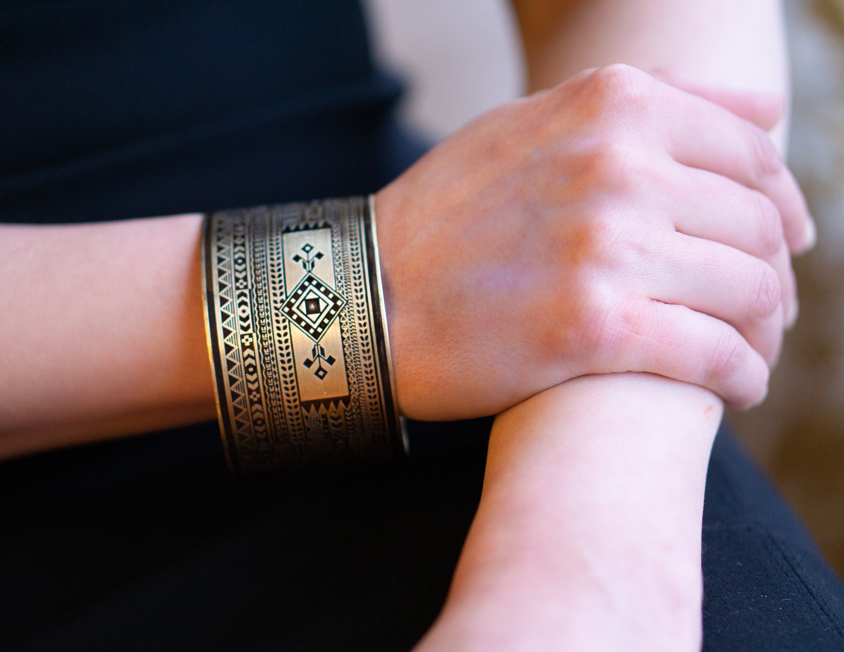 Vintage Etched Bracelet Brass Bracelet Gold & Black Cuff Etsy