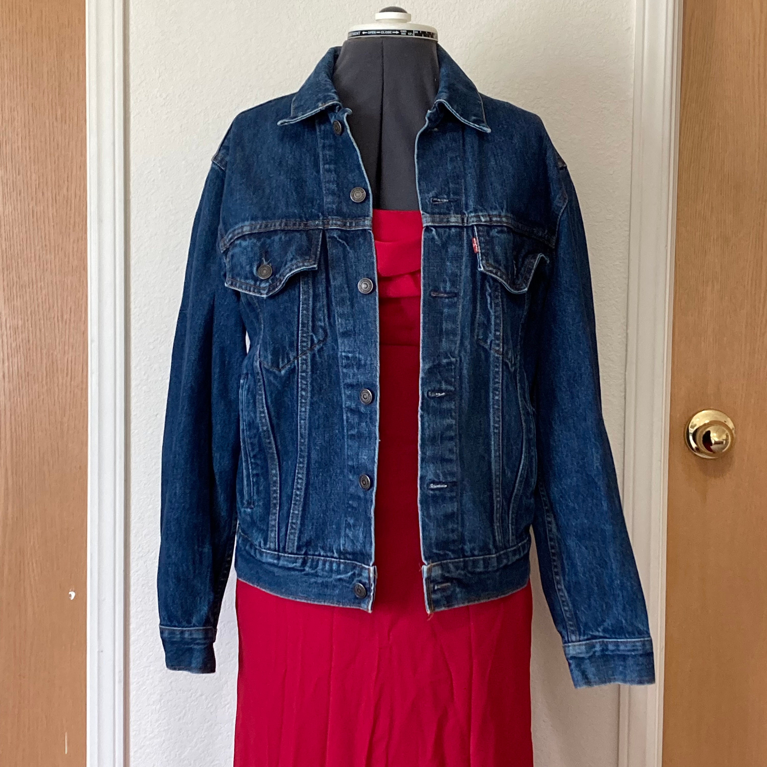 Vintage 1990s Levis Dark Wash Denim 