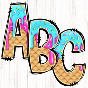 Puede incluir: A, B y C en una fuente de cono de waffle con glaseado azul y rosa y chispas.