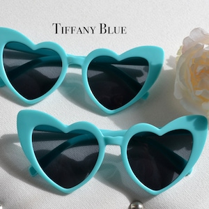 Custom Bachelorette Party Heart Shaped Sunglasses, Bach Party Favors, Hen Party, Bridal Party, Red Orange Blue Hot Pink Green Sunglasses zdjęcie 3