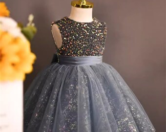 Robe de bébé fille bleu gris, robe en velours pailleté avec ceinture, robe de soirée robe de fille de fleur, robe d'anniversaire de fille en bas âge, robe de première communion