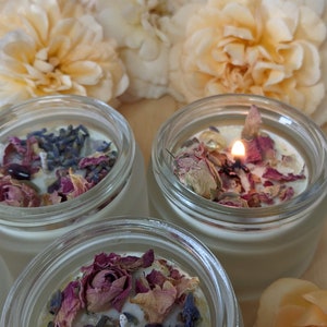 Sacred Crystal Unconditional Love and Abundance Soy Candle scented with Certified Organic Essential Oil: zdjęcie 6