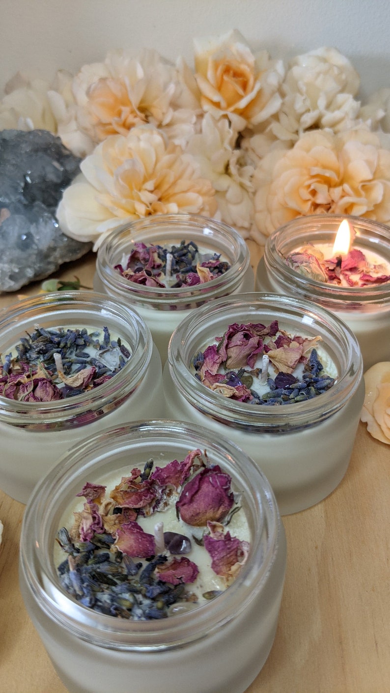 Sacred Crystal Unconditional Love and Abundance Soy Candle scented with Certified Organic Essential Oil: zdjęcie 1