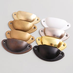 Wielokolorowy uchwyt do szuflady: Uchwyt z muszlą i kubeczkiem, akcesoria meblowe