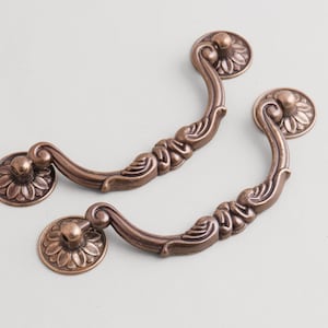Vintage Floral Base Pull Handle: Möbel Dekoratives Zubehör