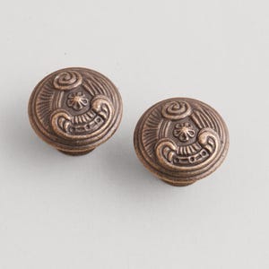 Antique Brass Carved Round Drawer Pull : Drawer Furniture Hardware Accessories