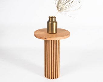 Docia / Solid Oak Wood Side Table, 17 Inch, Oak Wood Modern Table, Handmade Minimalist Side Table