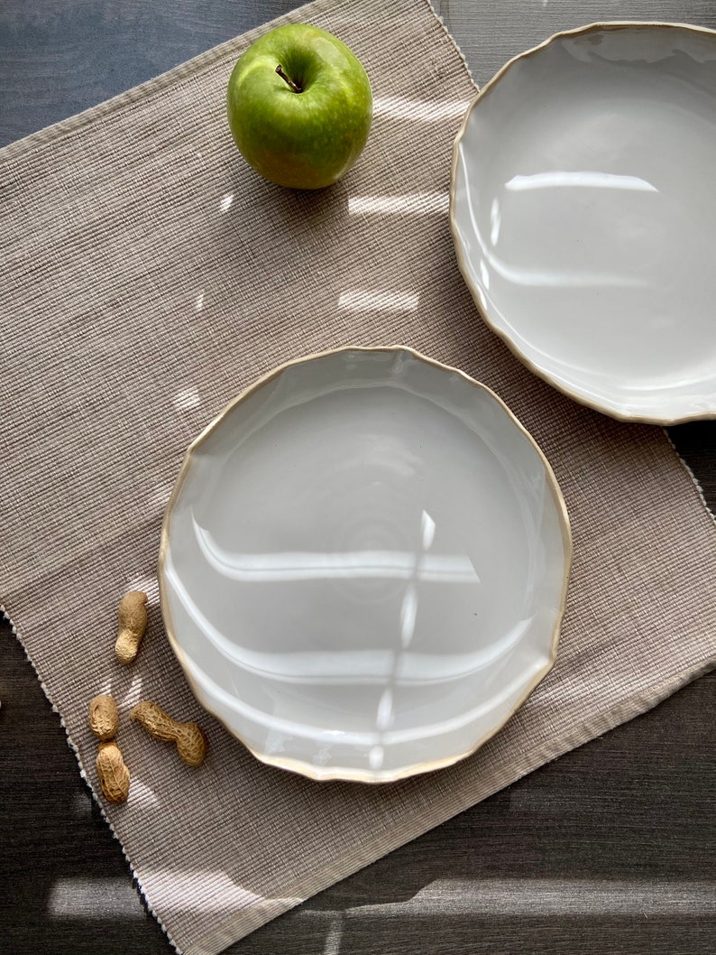Bol à pâtes blanc bio, assiette à nouilles en céramique faite main, ensemble de bols en grès, vaisselle sculptée, bol à riz de vaisselle, art moderne par Manya image 3