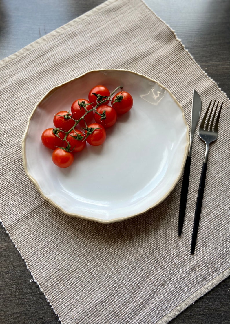 Bol à pâtes blanc bio, assiette à nouilles en céramique faite main, ensemble de bols en grès, vaisselle sculptée, bol à riz de vaisselle, art moderne par Manya image 2