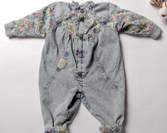 Vintage Baby Overall Alter 1 - 2 Jahre denim isolierte Overalls bequeme Overall Baby Kleidung Strampler 80er Jahre Kinder Mod Kleidung Neugeborenen Kleidung