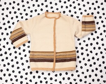 Vintage Hand Knit Girls Cardigan . Age 12 - 13 yrs 70s Wool Cardigan Vintage Kidswear Cozy Knitted Cardigan Boho Teen Girl Clothes