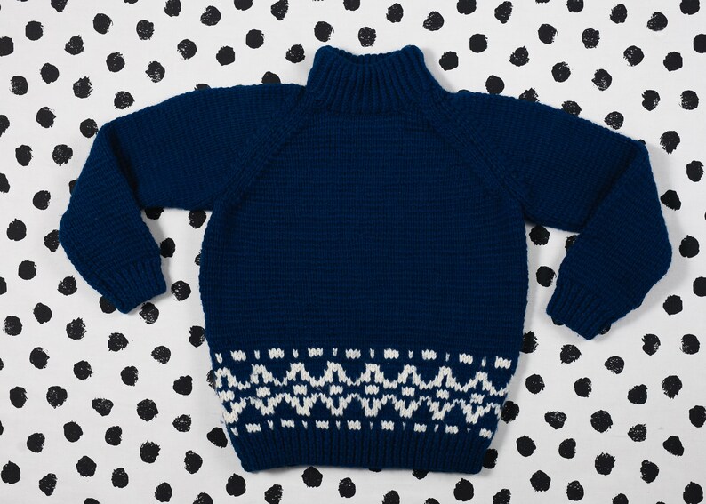 Vintage Kids Sweater Age 8-9 Hand Knit Children Jumper 70s Blue Little Boys Sweater Vintage Kid Clothing Little Girls Sweater Unisex Wear