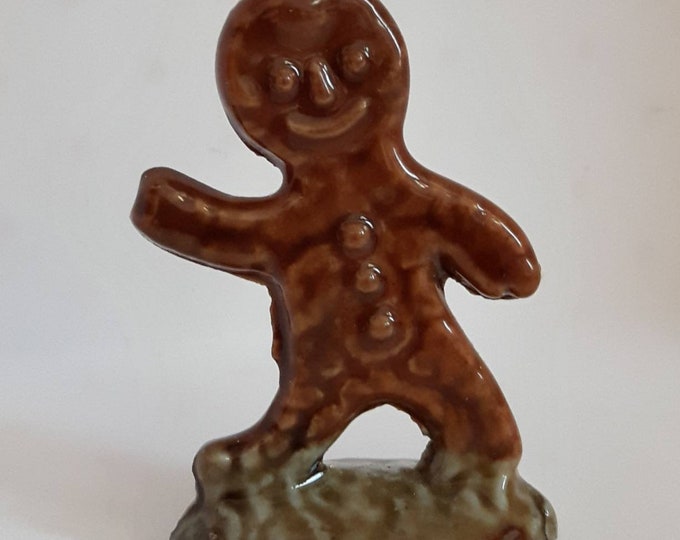 Rare Wade Whimsies Figurine Vintage Red Rose Tea Gingerbread Man