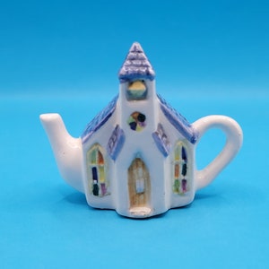 Red Rose 1997 Roseville Building Series Church Teapot Vintage Figurine Collectible Mini Miniature