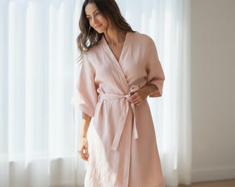 Bata kimono de lino rosa pastel TERESA, vestido cruzado con cinturón