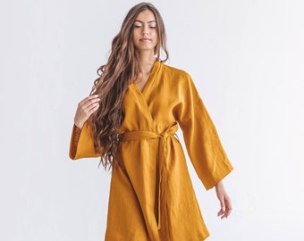 Bata Kimono de Lino Mostaza VANESSA: Vestido de Verano Cruzado con Cinturón, Talla S