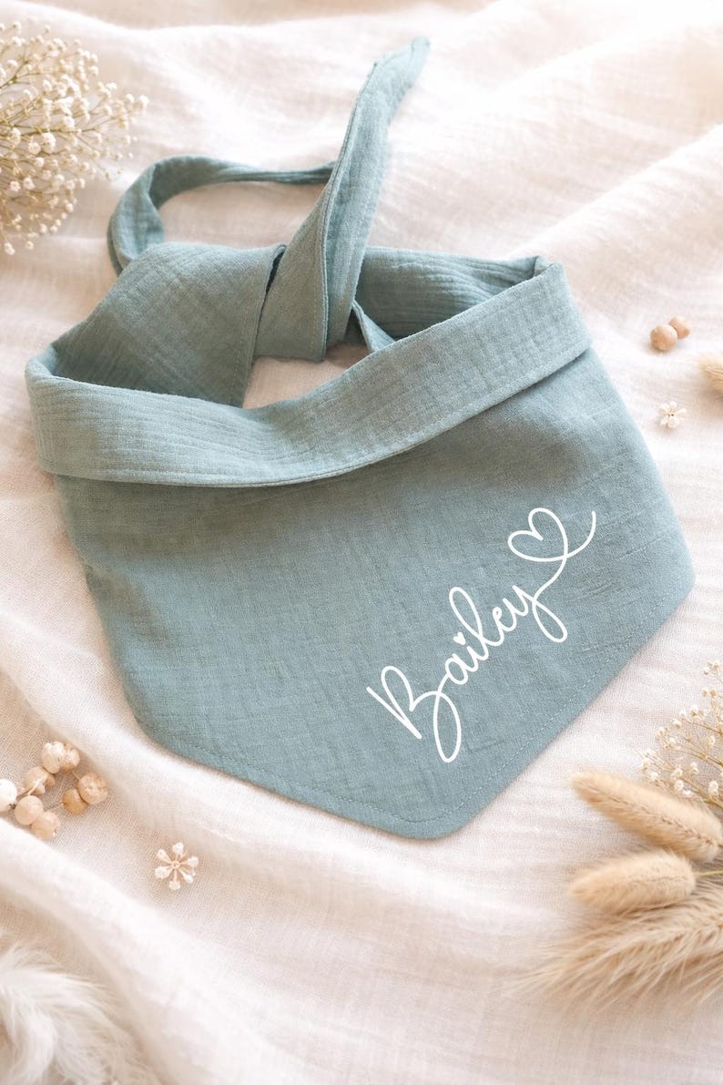 Personalized Luna dog bandana in 25 colors, dog bandana with name and custom text, for tying or buttoning, made of muslin image 4