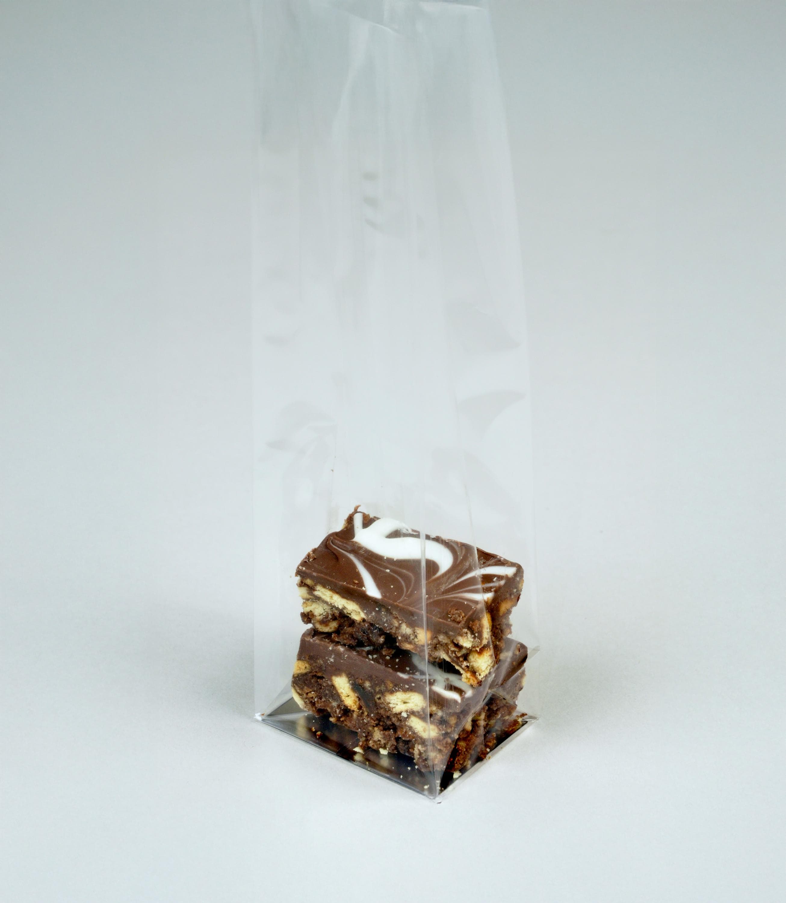 PigPotParty Cellophane Bags 8x11 Inch, 50 Pack Clear Plastic Gift Bags With Bottom Gusset For Stand-Up Display, Medium Cello Gift Wrap For Goodies, Treats, Party Favors, Mugs, Includes 50 Gold Ties - View #2