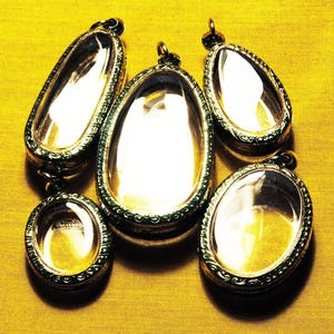Silvertone Shadow Box Pendants, Terrarium, Oval Necklace Trays, Clear Locket, Empty Container, Diorama, Display Case, Art and Craft, 5pcs