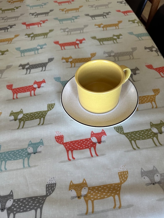 Wipeable  Fox  Design  Tablecloth