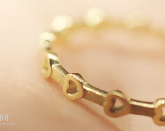 Ring of yellow gold, stacking ring, summer ring II - hearts