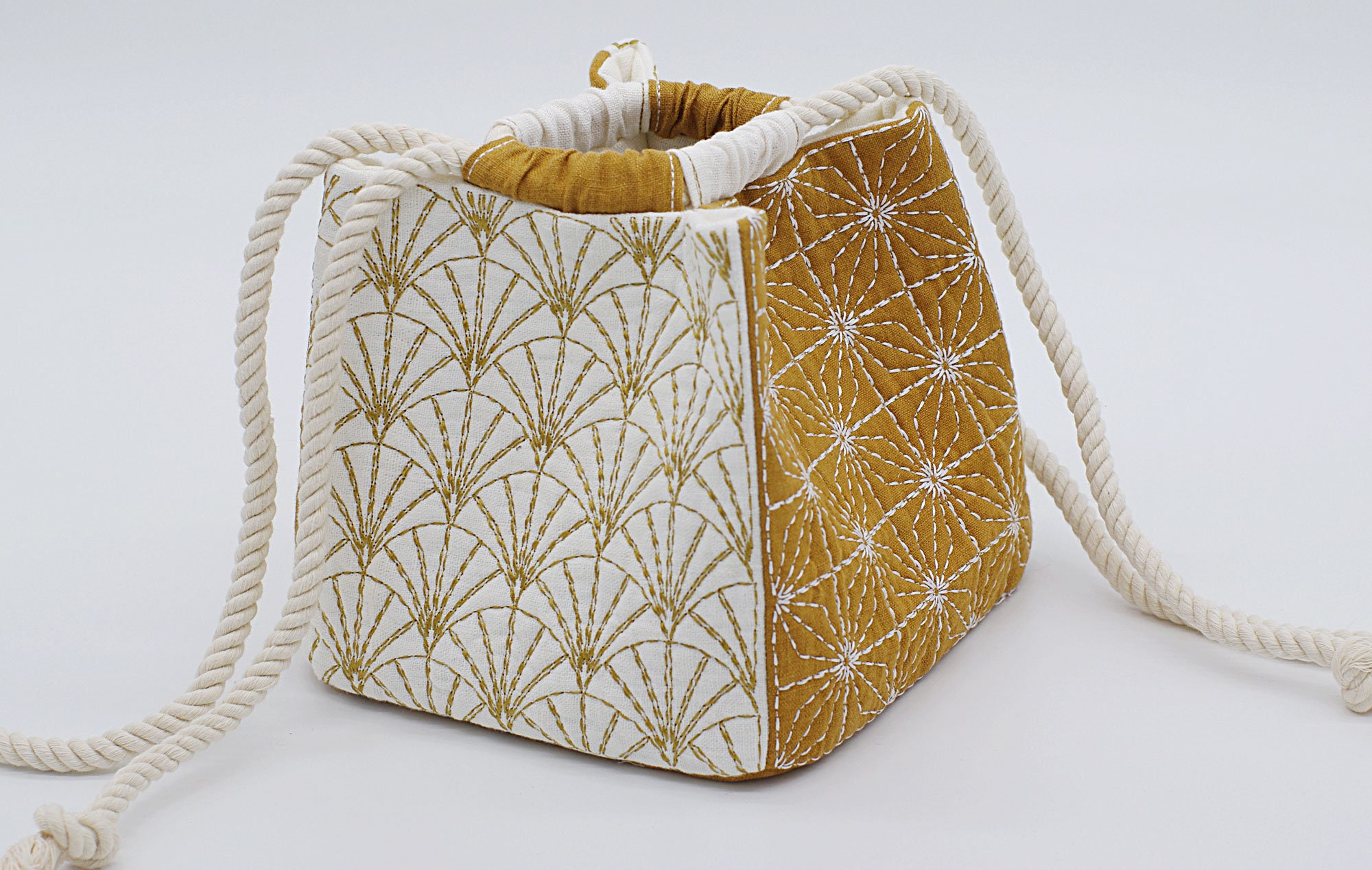 Japanese Drawstring Pouch - Komebukuro - Sashiko Quilt Embroidery