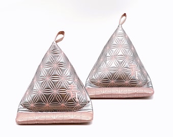 Tablet Pillow Sashiko, Book Holder, Soft Eco Leather in Silver & Pink, Japanese Sashiko Quilt, I-Pad Holder, Kanji Embroidery, 19 x 27cm