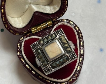 Vintage Sterling Silver Mercasite & Quartz Ring
