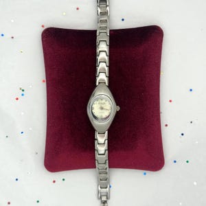 Vintage 90s Bubble Watch - Etsy display picture 3