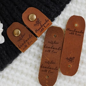 Handgefertigt mit Liebe Tags mit Text, Handwerk häkeln Tags mit Nieten, personalisierte Echtleder Etikett, Markenetiketten für Bussiness, Namensetiketten
