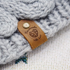 Etichette in vera pelle personalizzate da 20*65 mm, etichette personalizzate per maglia, etichette fatte a mano per uncinetto, etichetta con rivetti, regalo per magliaio, etichetta in pelle