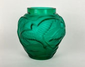 Vintage Josef Inwald Barolac Lalique Style Green Frosted Swallow Glass Vase
