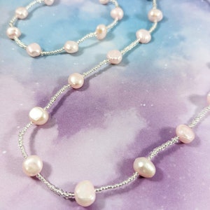 The Collection M for Kids | Girls &quot;Pikku Boo&quot; beaded jewelry set, pink pearl and white seed beads, necklace, bracelet, Gifts for Children