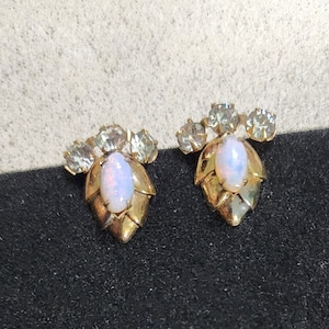 Vintage AMCO Opal Earrings with 3 Rhinestones, Screwback and Gold Filled. Opals ar Very Pretty.