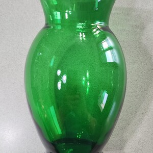 Mid Century Anchor Hocking Forrest Green Vase about 6 1/2 inches tall. image 3