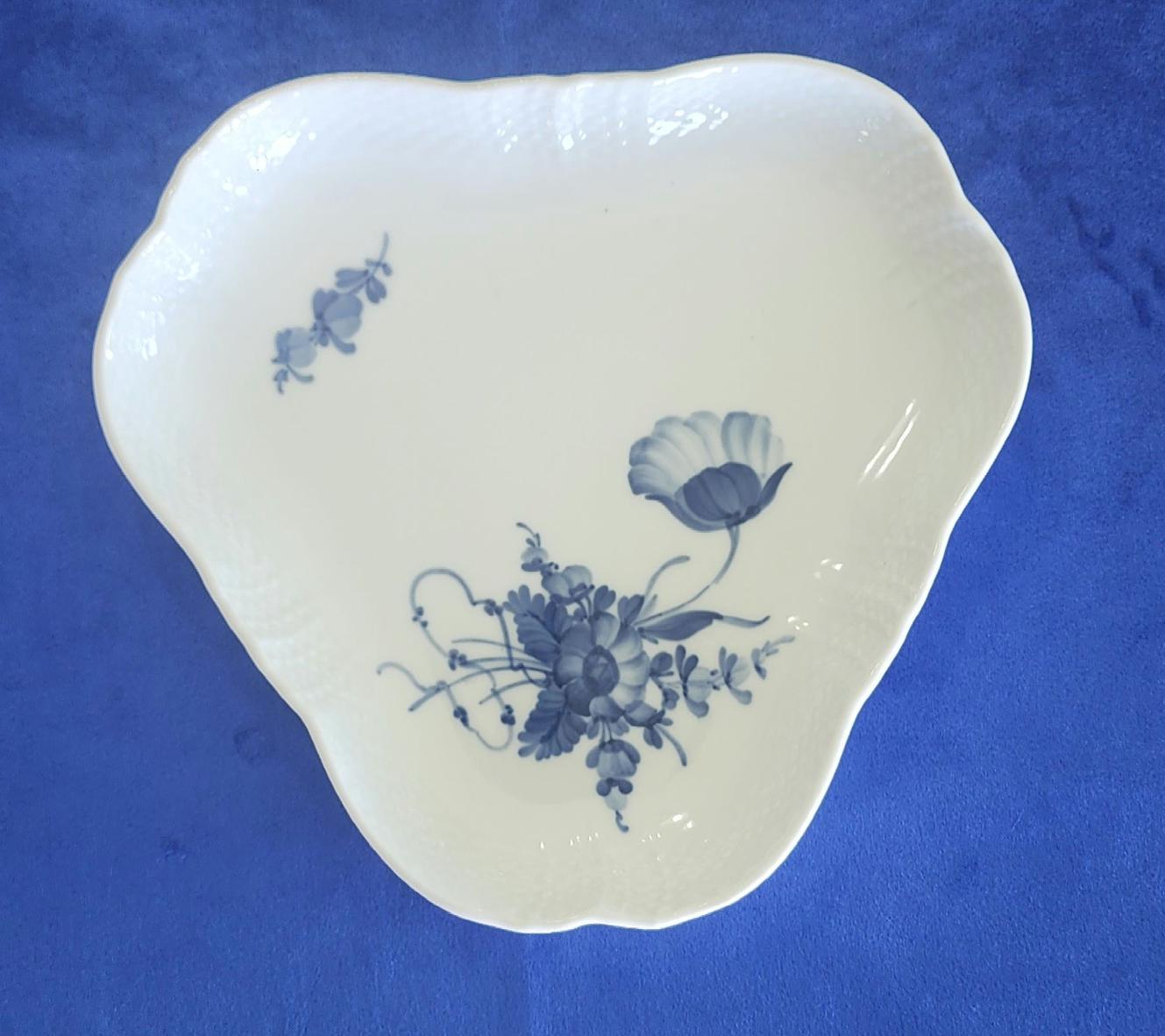 l*8様   ローヤルコペンハーゲン　青い花柄 食 ROYAL COPENHAGEN（ロイヤルコペンハーゲン） ブルーフラワープレイン