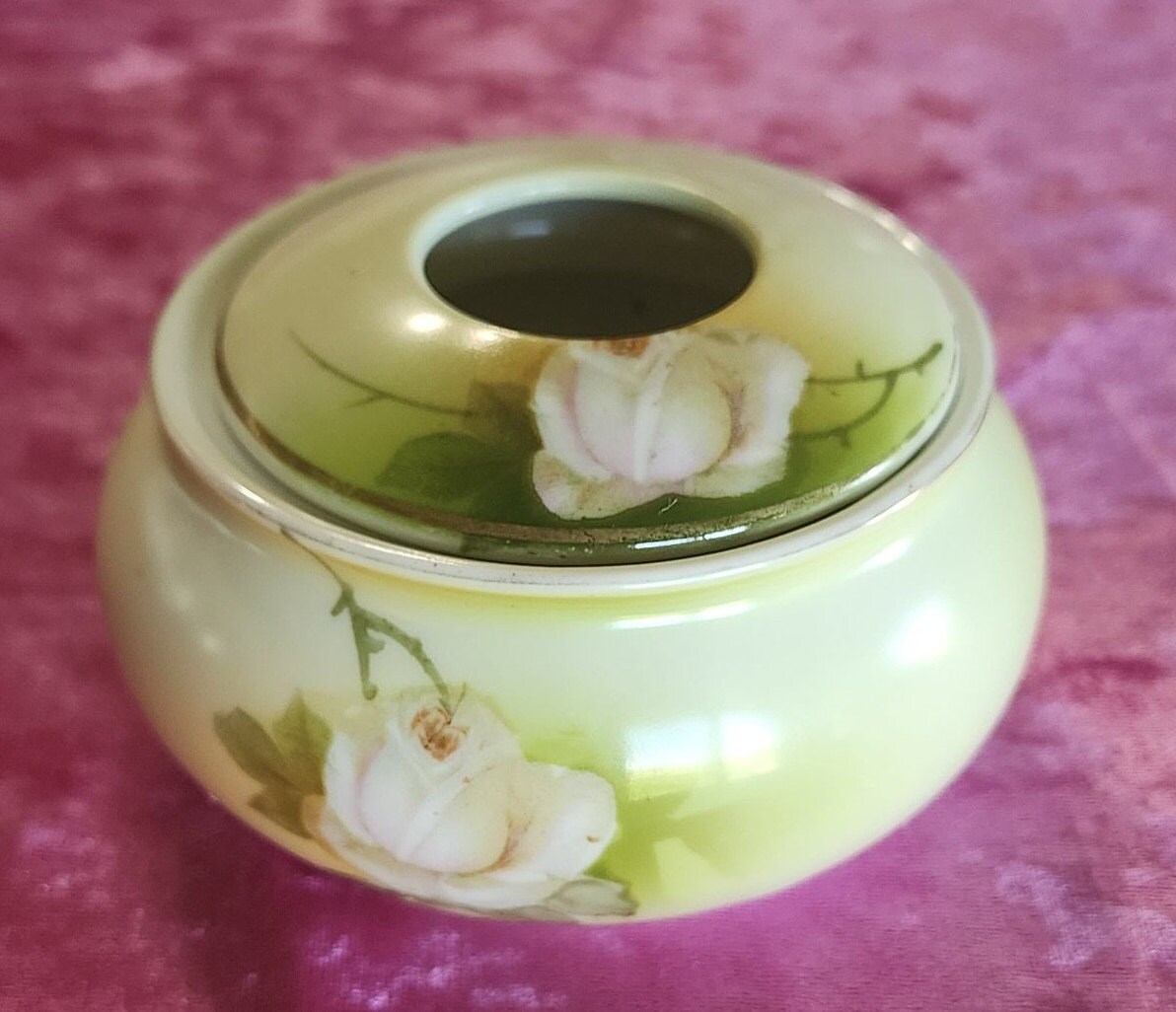 Antique Hair Receiver Porcelain Hand Painted Marked Bavaria  display picture 3