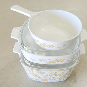 Vintage Corning Ware FLORAL BOUQUET Yellow Flowers 2 Casseroles and Sauce Pan. 1 3/4  and 1 Quart and Pint. No utensil marks