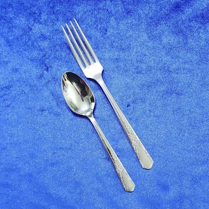 Vintage 1939 JASMINE Silverplate Fork and Spoon by Simeon L. & George H. Rogers Co XTRA by Oneida Ltd. Very nice condition.