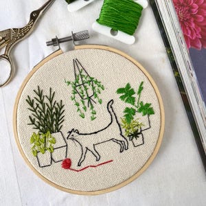 Cat and Houseplant Embroidery Art: 4&quot; Hoop with Stand