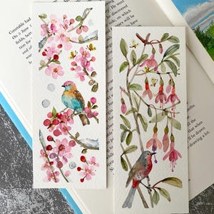 Marque-pages oiseaux, aquarelle originale, lot de 2, taille 2,3 x 6 pouces, marque-page fait main, cadeau pour les lecteurs et amoureux des livres, art oiseau fleur