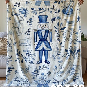 Manta de terciopelo azul y blanco con diseño de Cascanueces, decoración navideña