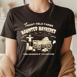 Retro Haunted Hayride Tee, Vintage Halloween Graphic Shirt, Spooky Fall Festival T-shirt, Autumn Pumpkin Patch