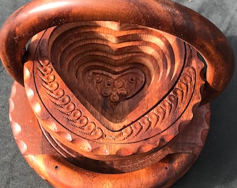 Heart - Hand made - Wooden Bowl - Collapsible Basket - Fruits Basket - Easter Basket - Gift For Her - Mothers Day Gift - Wedding - Trivet