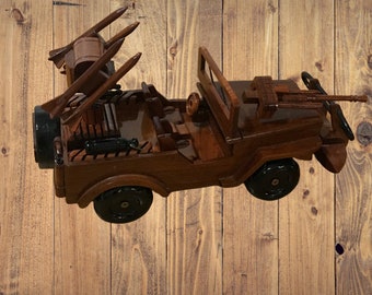 Camión militar N combatiente - Militar de madera - Regalo para él - Regalo para ella - Decoración del hogar - Decoración de vacaciones - Regalo de Navidad - Regalo personalizado