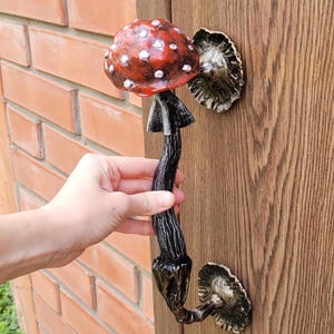 Poignée de porte champignon forgée à la main en fer forgé : décoration rustique Fairycore