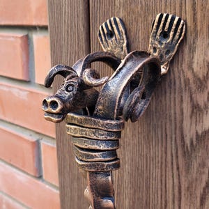 Hand Forged Wrought Iron Bull Head Door Pull – Rustic Farmhouse Handle for Barn, Gate, or Cabin – Blacksmith-Made Viking Style Hardware