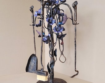 Set di utensili per camino forgiati a mano con fiori e colibrì